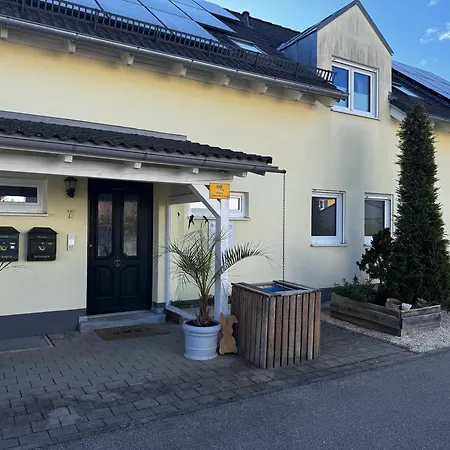 Idyllisches Mit 2 Schlafzimmer Apartment